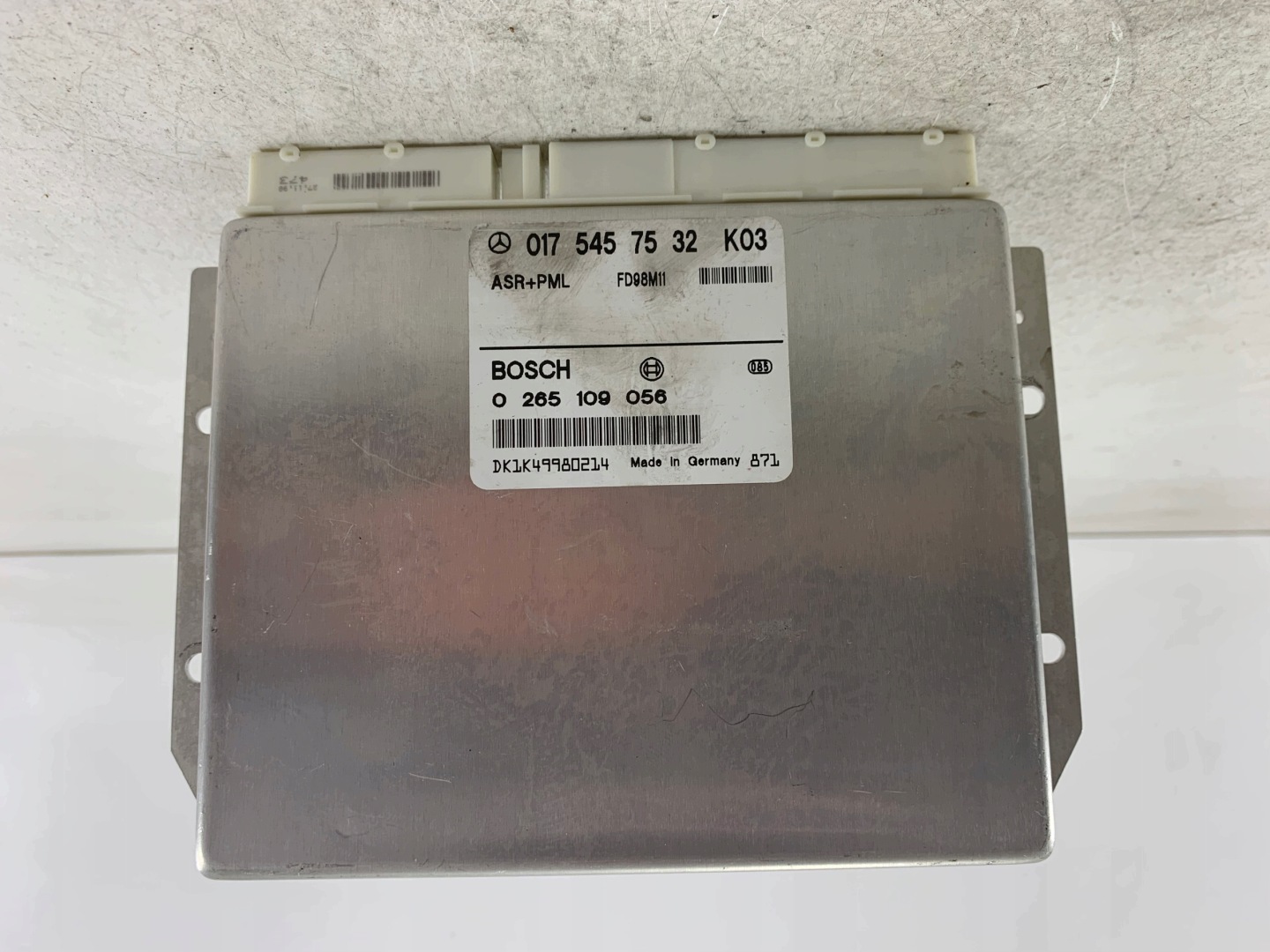 MERCEDES W210 module control unit ASR 0175457532