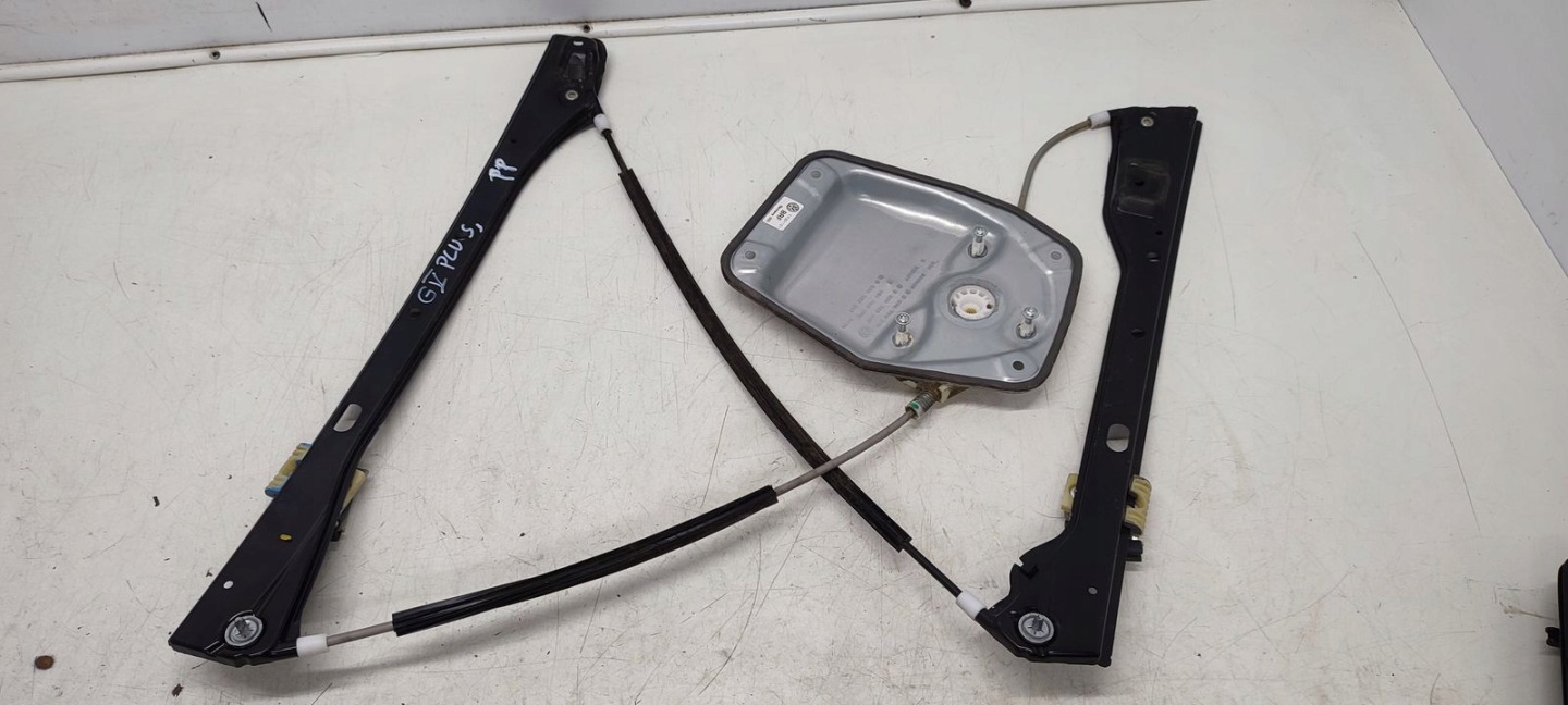 window regulator right front mechanism VW Golf VI plus