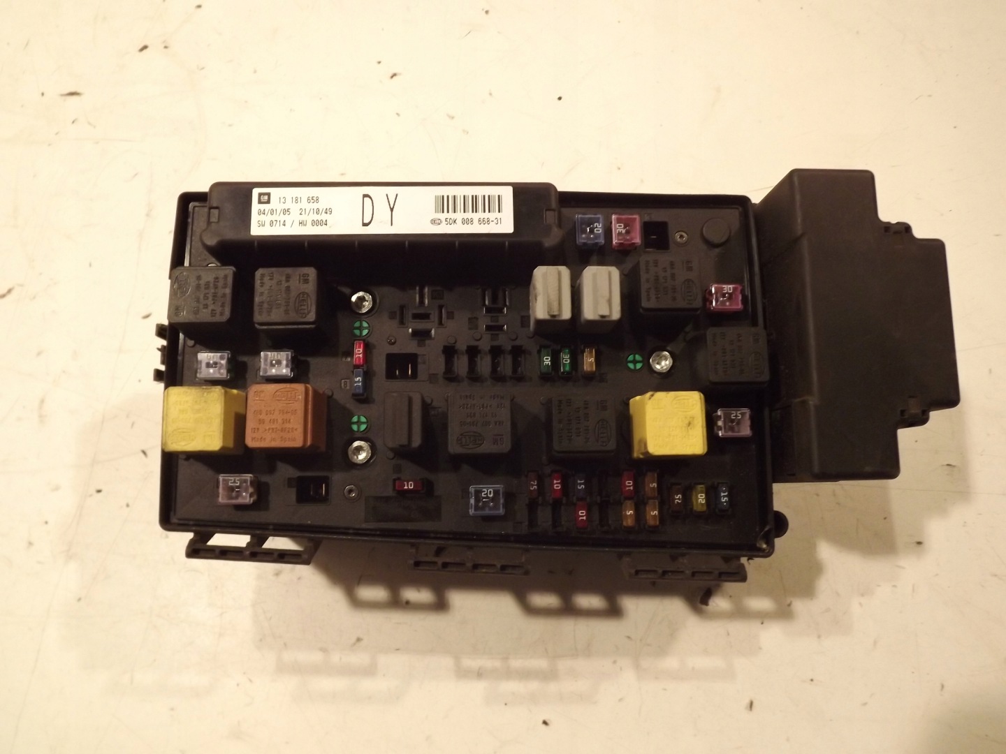Module fusibles 13181658 DY OPEL ASTRA H