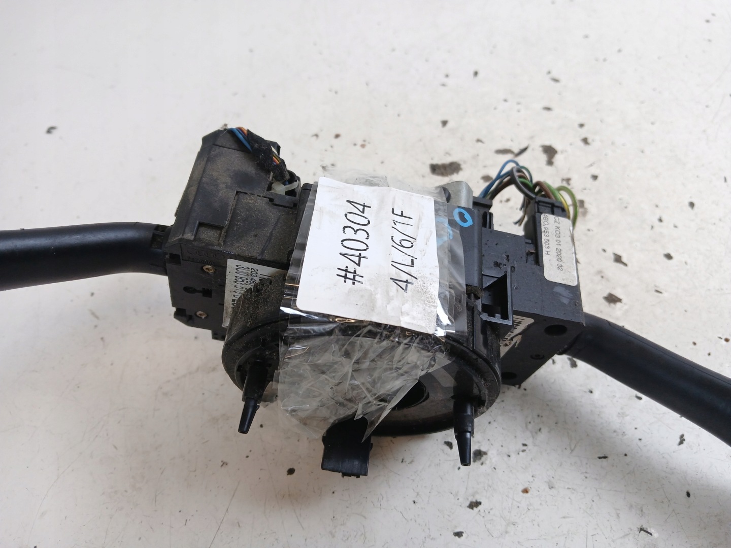SKODA SUPERB et commande levier commodo sous volant TEMPOMAT 3U0953513D 4B0953503H