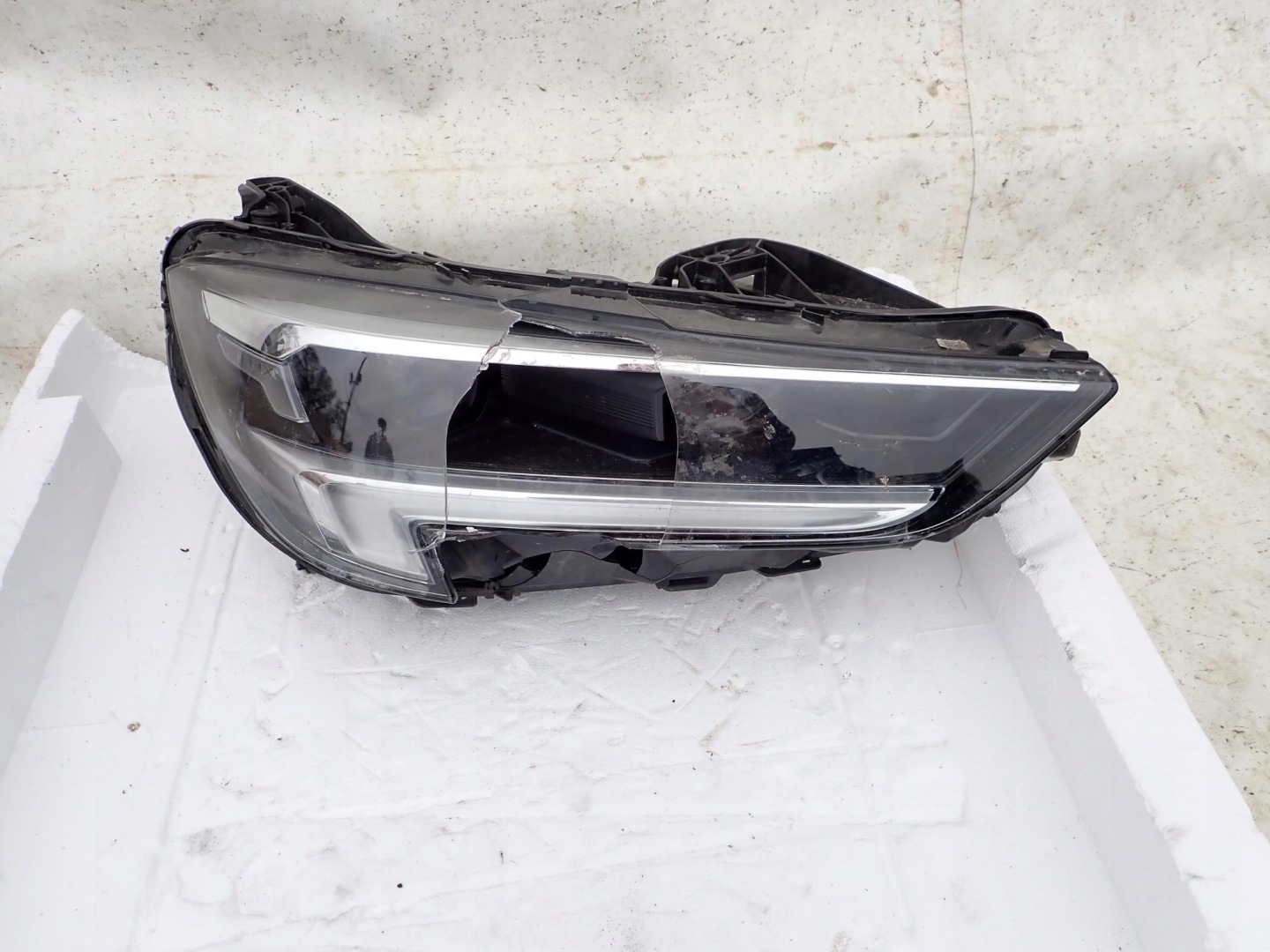 OPEL INSIGNIA B FL 20-22 PUSZKA light front right