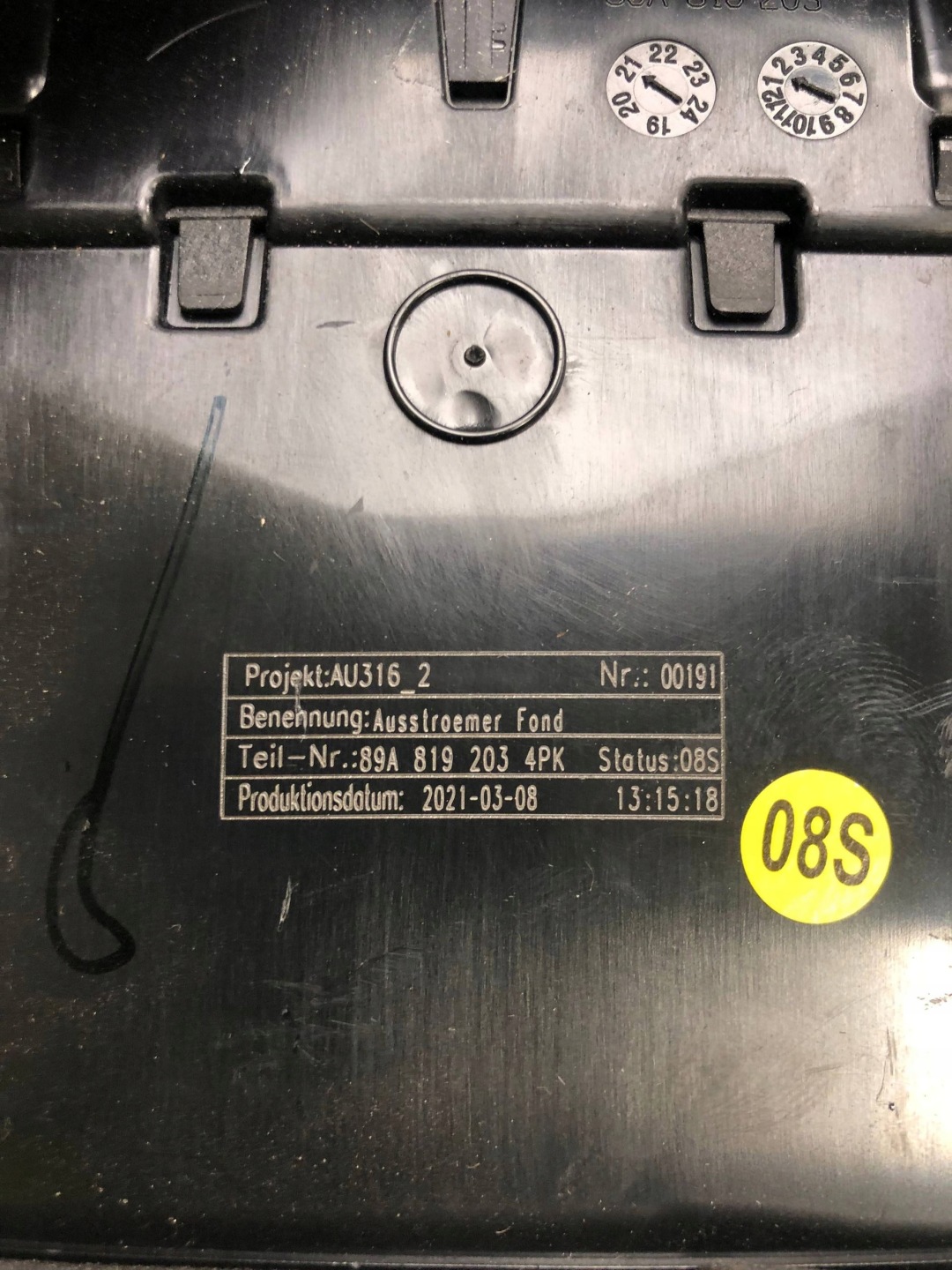 grid air conditioning devices rear part AUDI Q4 E-TRON 89A819203