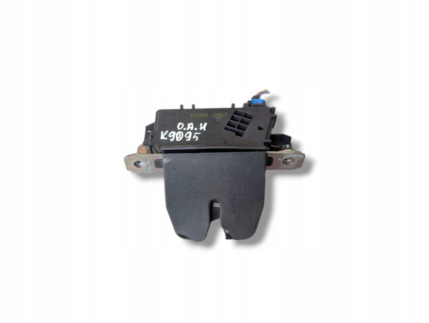 lock bonnet boot Opel Astra H facelift 2007 13117285