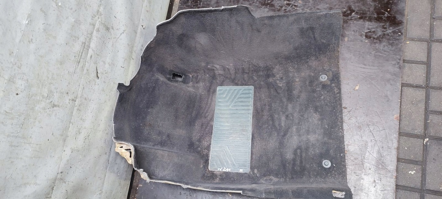 mats floor driver´s left Mercedes W211 3,0 CDI V6