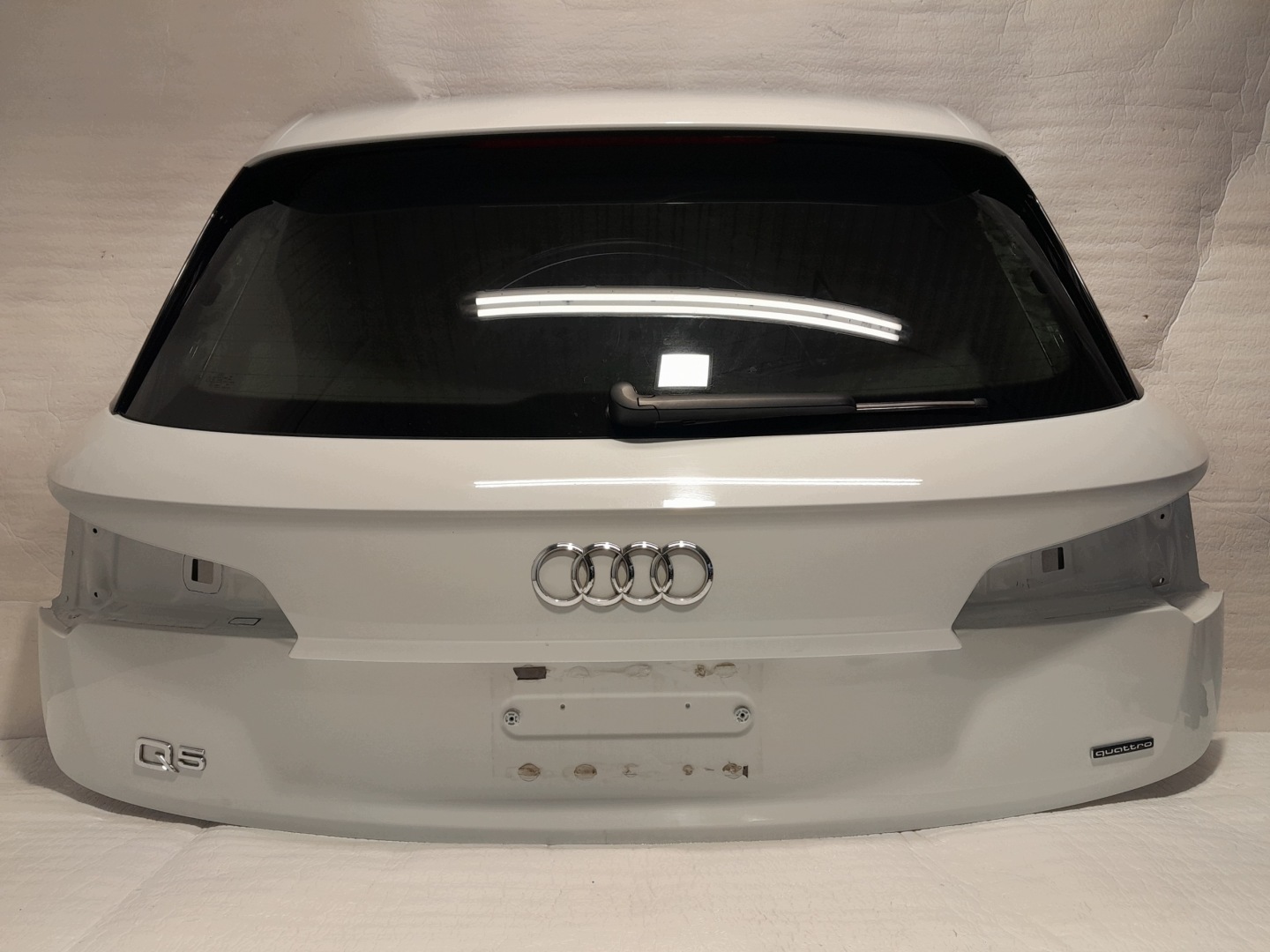 AUDI Q5 80A trunk door boot LS9R