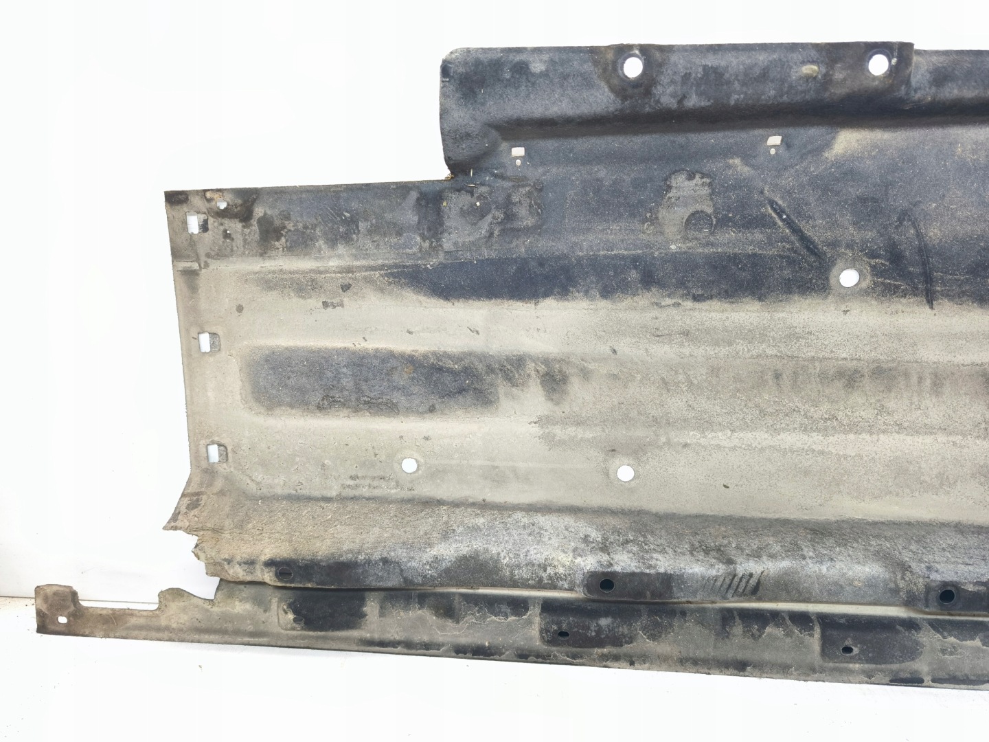 Blende Abdeckung abdeckung Unterfahrschutz links DUZA AUDI Q5 8R LIFT 8R0825207E