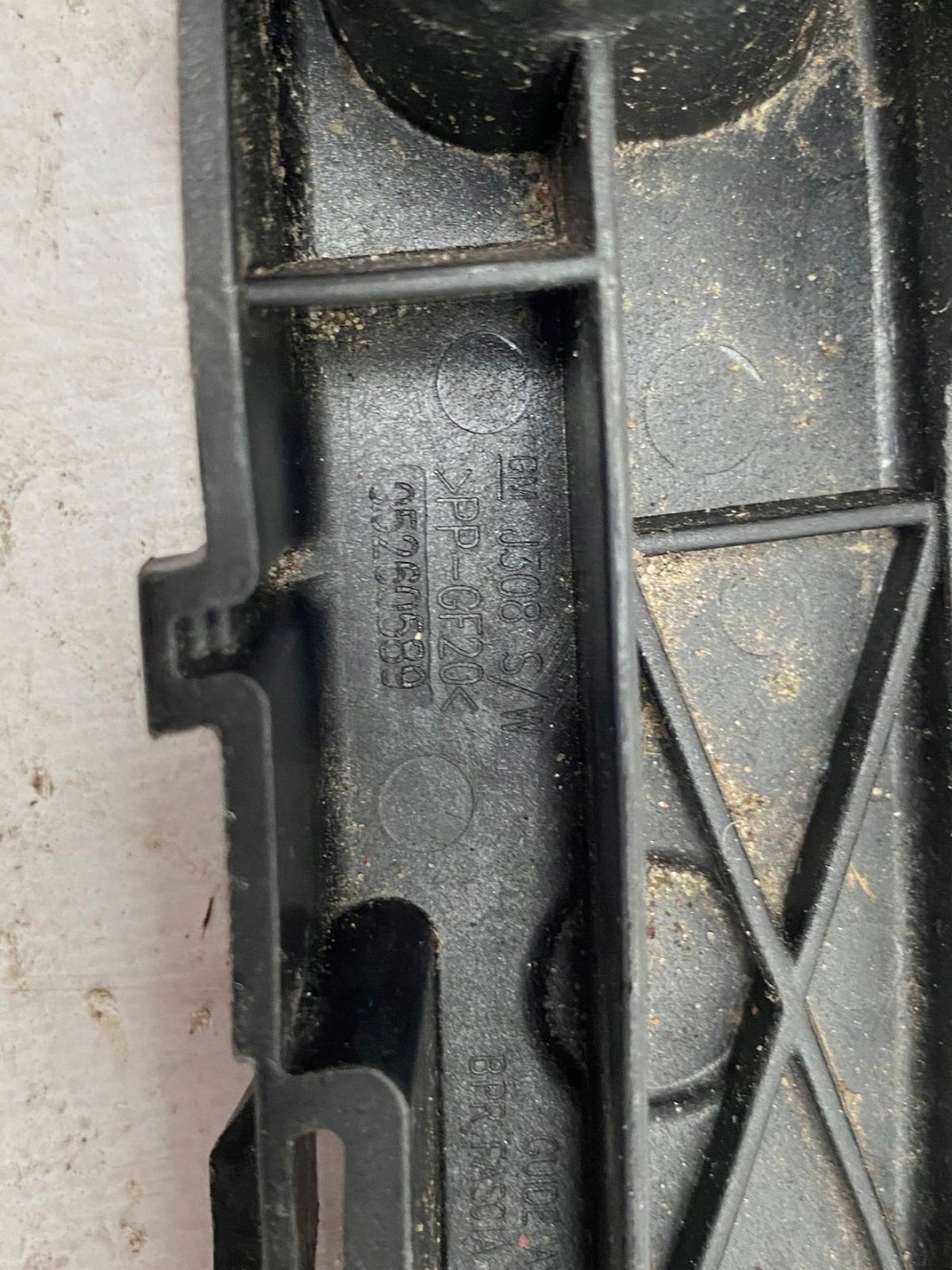 CHEVROLET CRUZE J308 12- KOMBI support left rear part