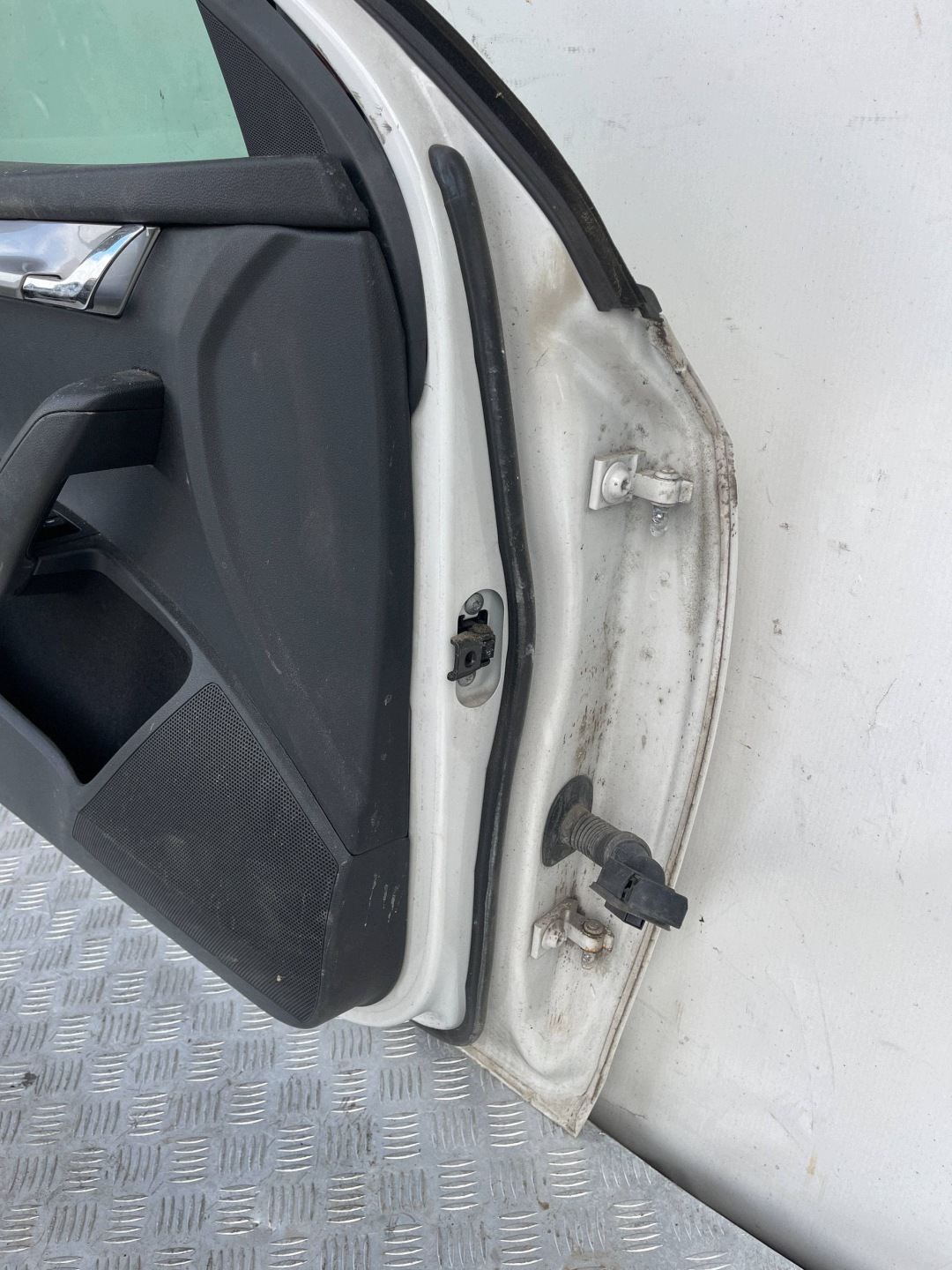 door front front left left SKODA OCTAVIA 3 III 12- LF9E