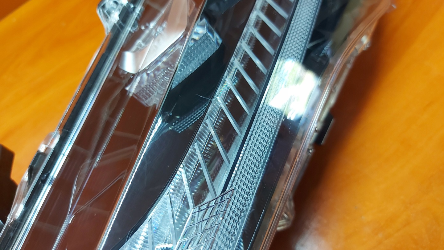 REFLEKTOR light left left front TOYOTA COROLLA CROSS 22