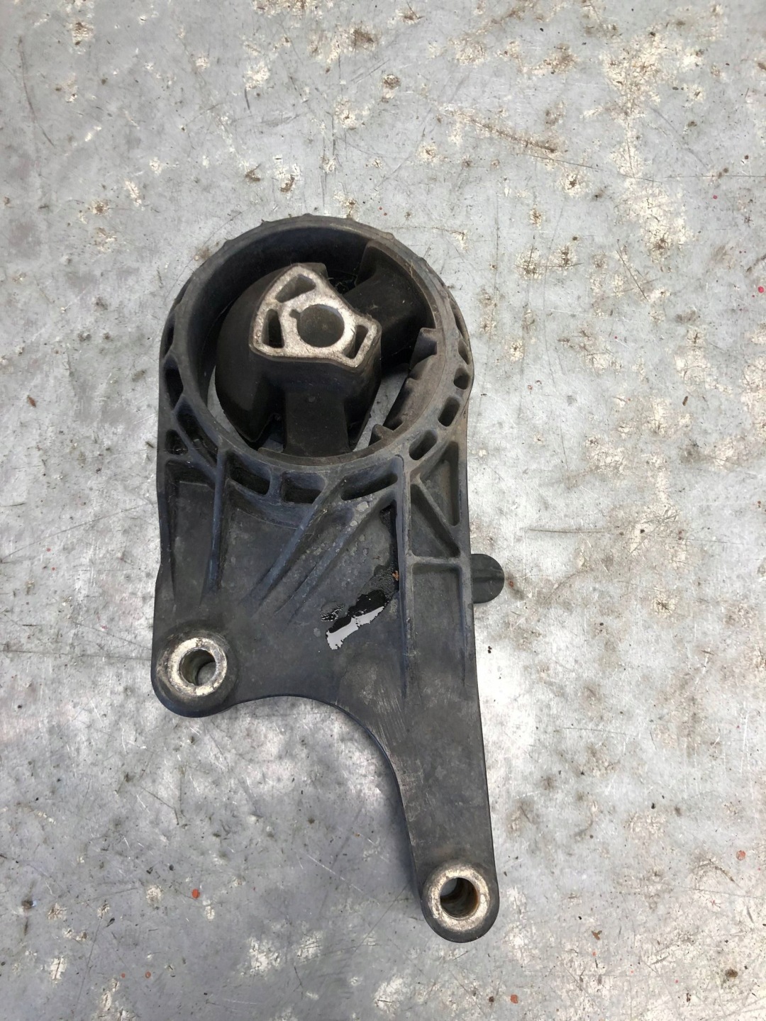holder engine mount OPEL ASTRA J 13248600