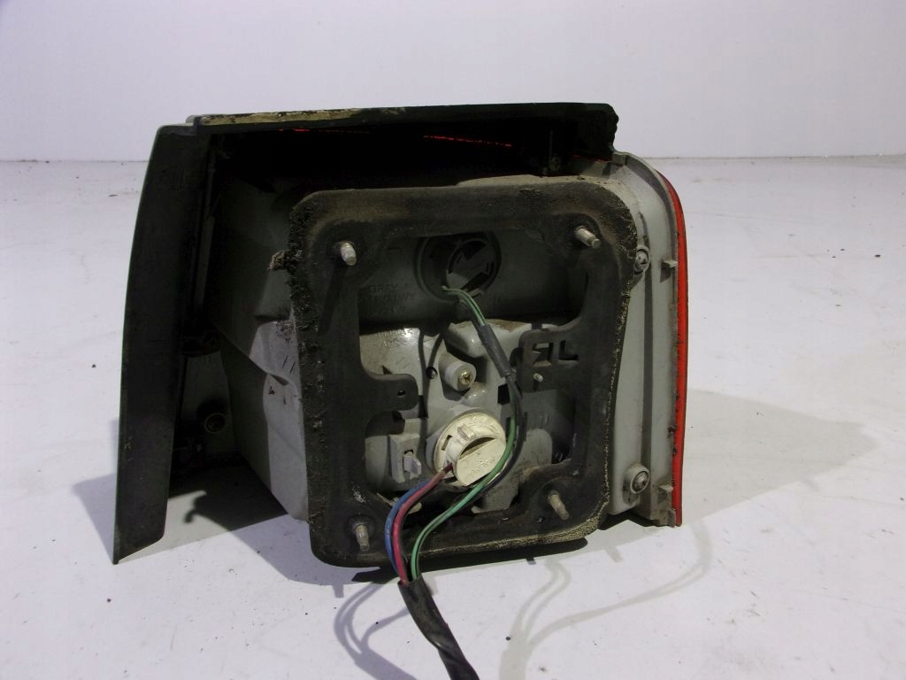 Kia Carens II light left rear part rear