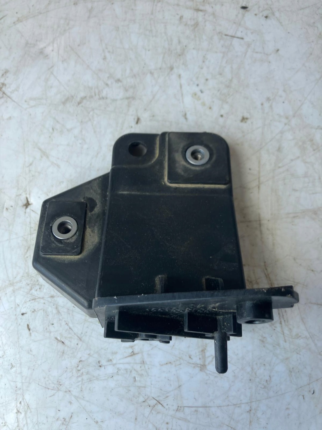 support holder lights right front TESLA MODEL S 1061332-00
