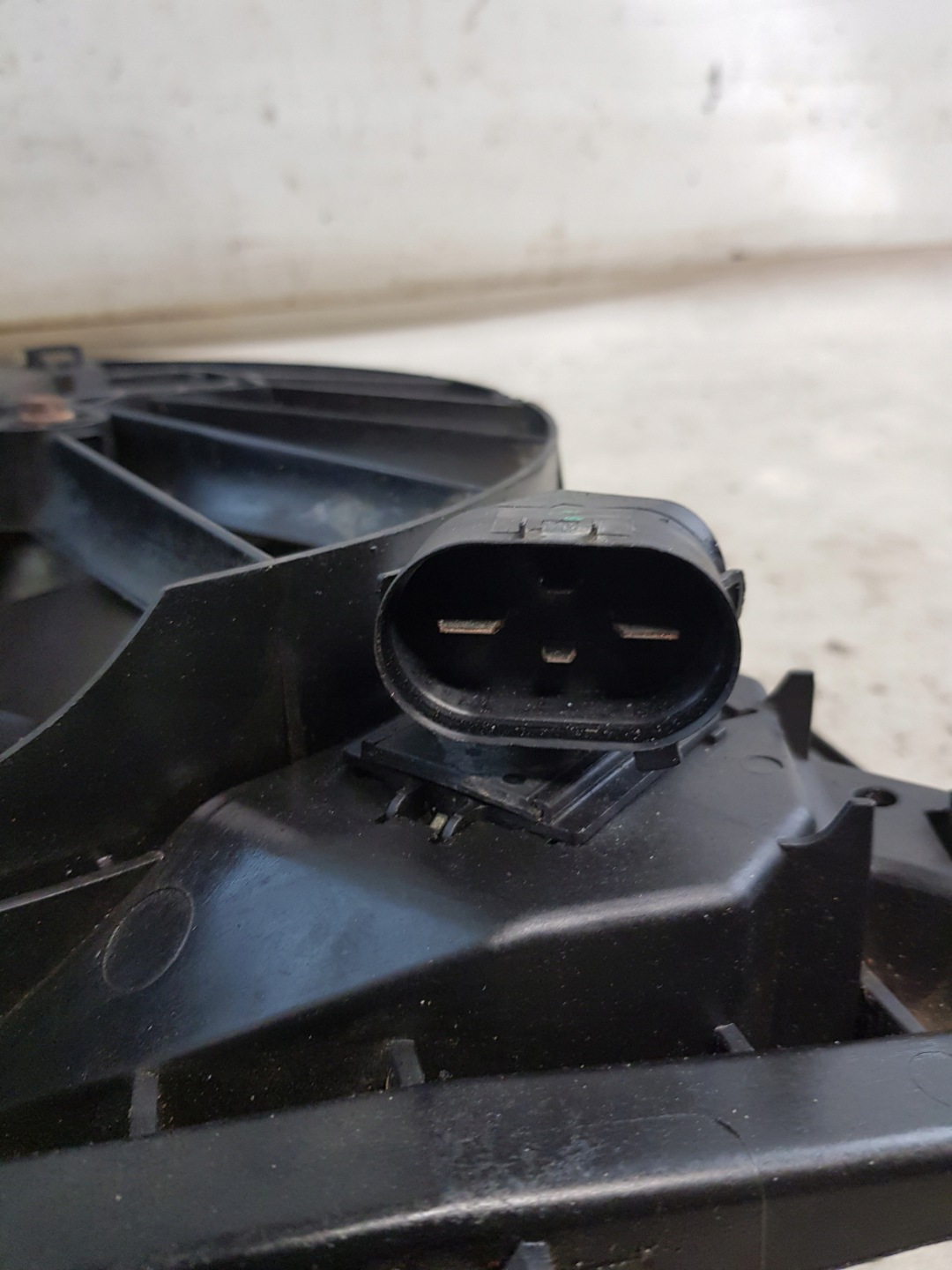8240391 ventilátor chladiče Opel Meriva A 1.4B