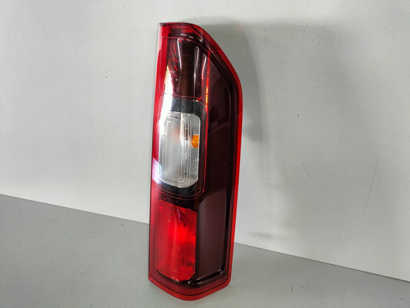 light rear right RENAULT TRAFIC III 14- VIVARO B