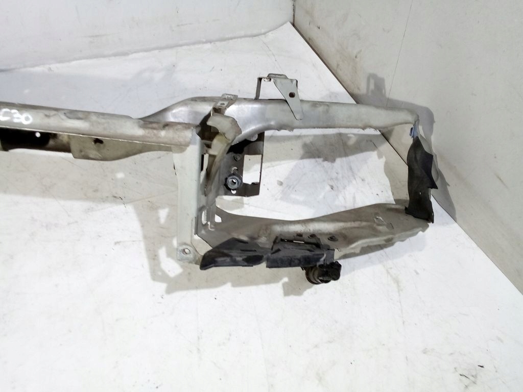 Volvo C30 pillar iron support panel for radiators