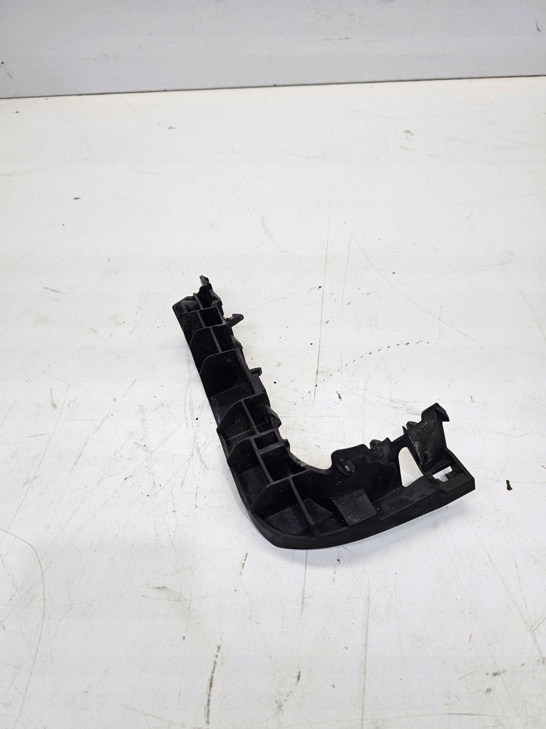 bumper bracket right front AUDI A3 8V 3-door 8V3807184A
