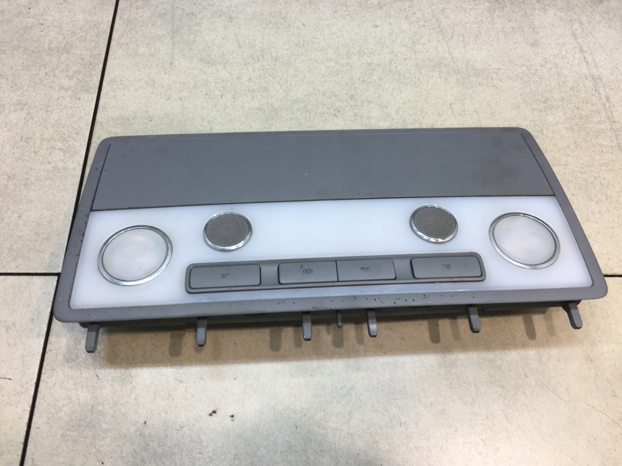 FANALE CIELO INTERNO VW PHAETON 3D0947136A