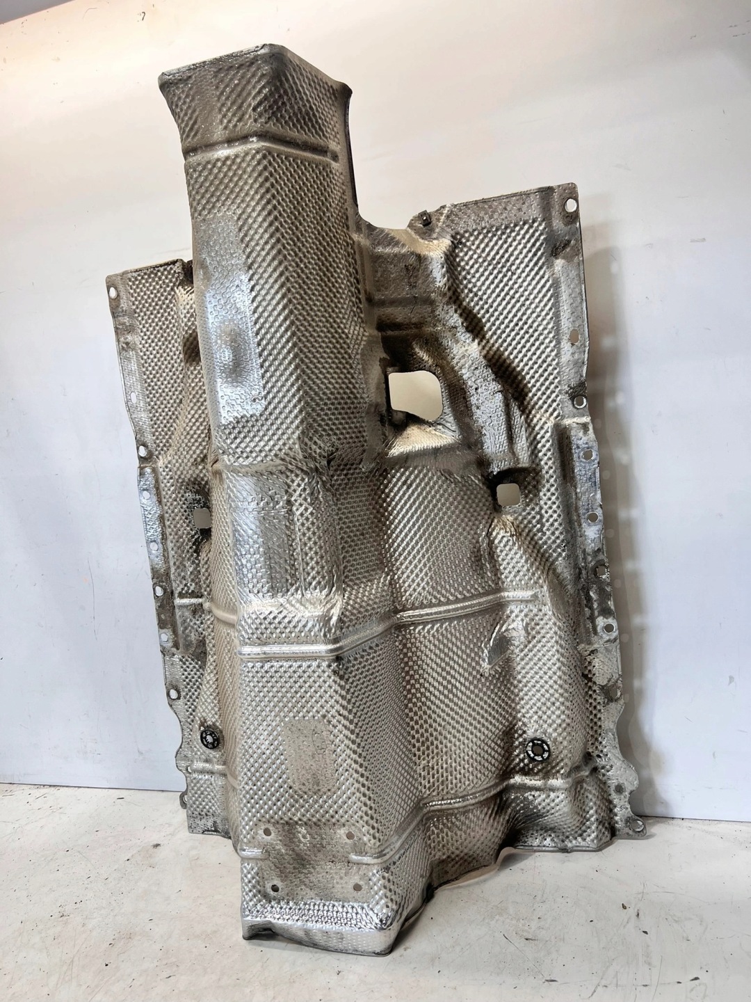 Blende Abdeckung TERMICZNA TUNELU AUDI A6 C8 4K0804160E