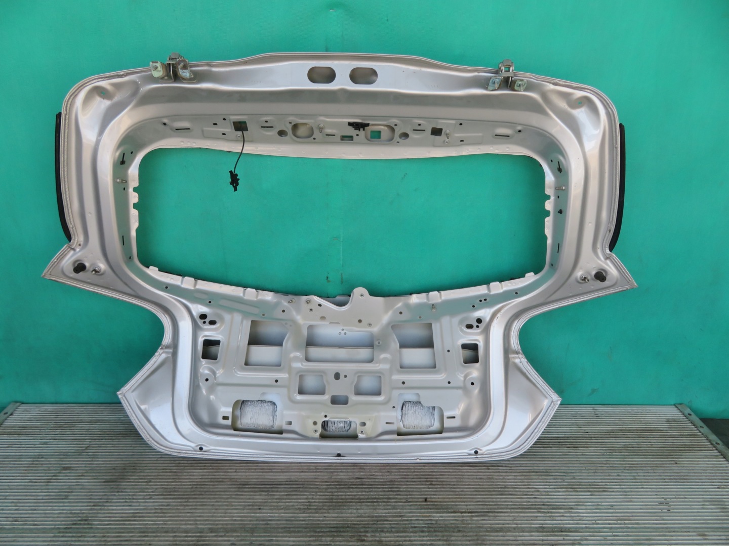 trunk door boot MERCEDES W176 AMG 17R
