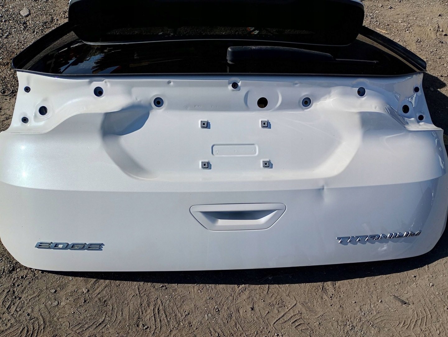 trunk door cover boot rear part rear cap window Ford Edge II 2015