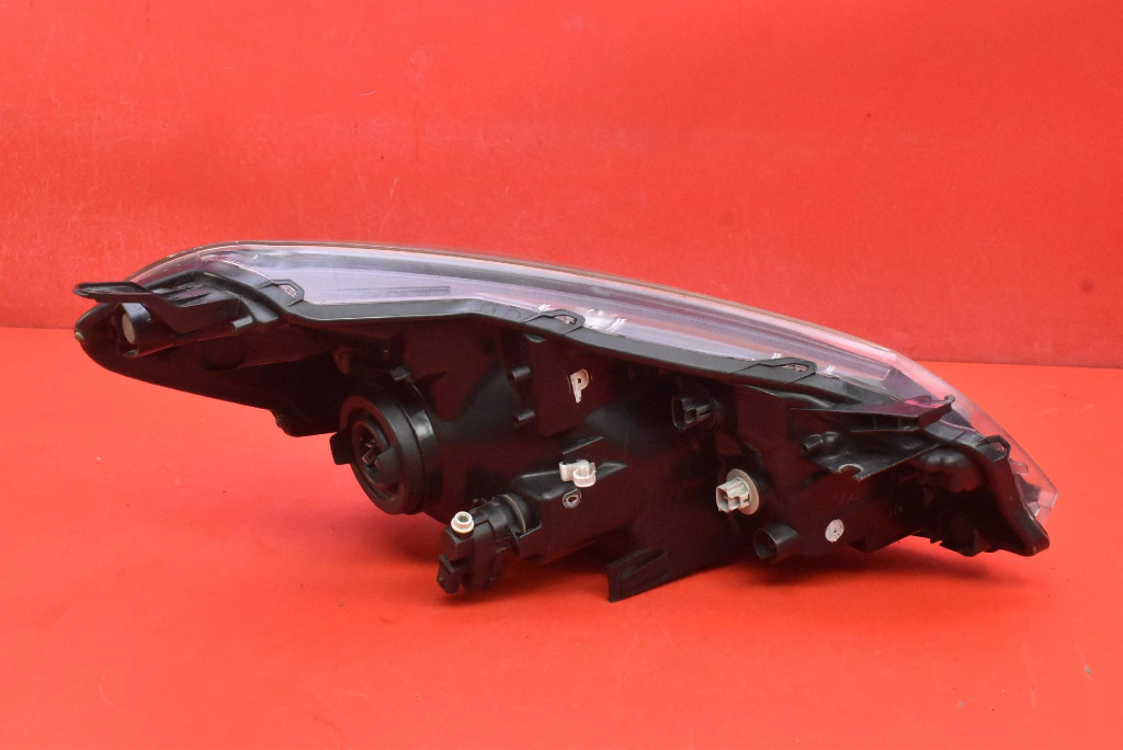 REFLEKTOR left light front EU 0D-158 TOYOTA YARIS 3 III LIFT 14-17