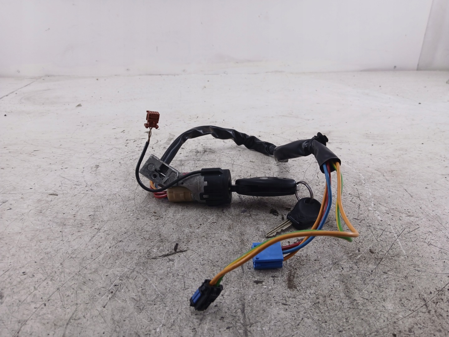 CITROEN C5 and ignition + key X2 9632897680