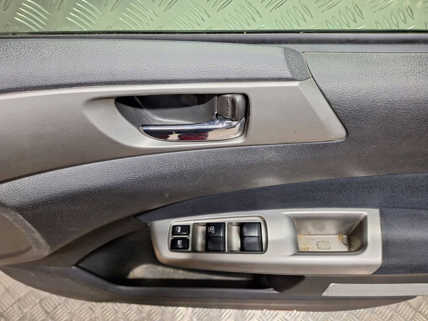 door right front SUBARU FORESTER III 08-13 complete