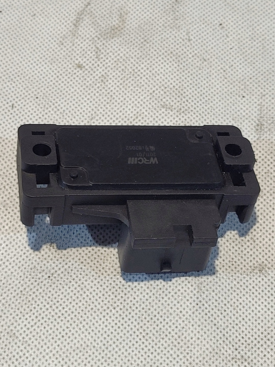 sensor of pressure header pipe VOLVO V40 and 1 99r 1.6B
