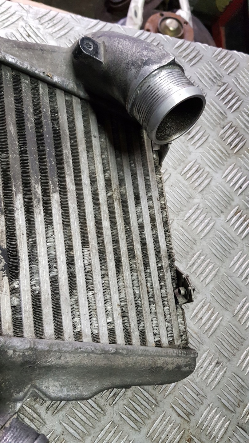 AUDI A8 D3 3.0 TDI intercooler radiator 4e0145806g left