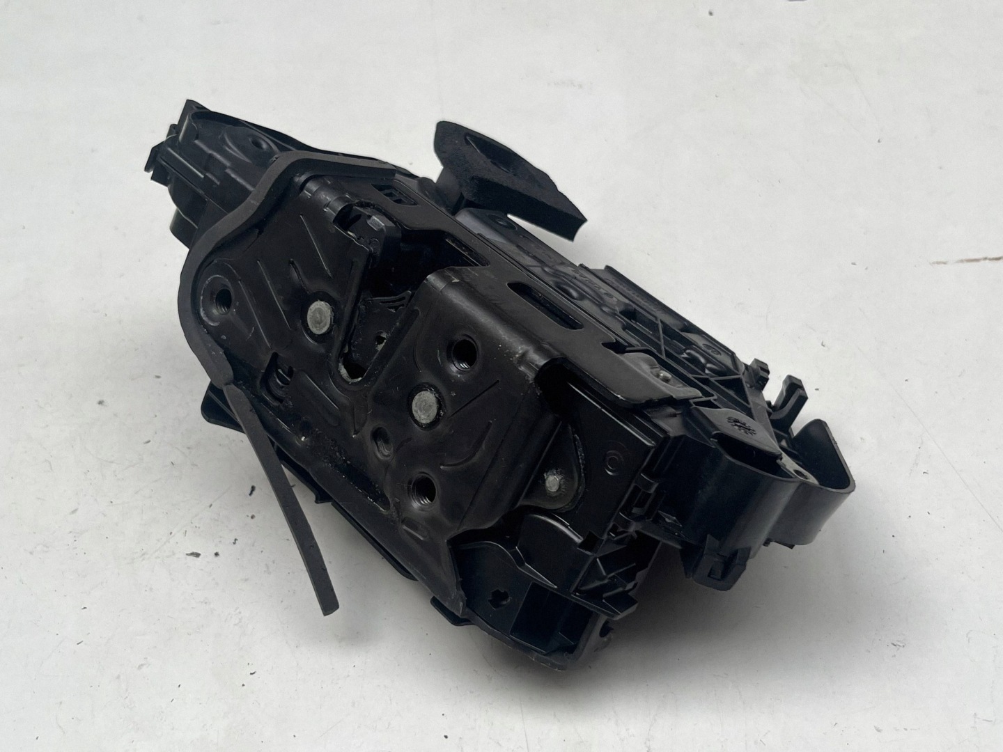 VOLKSWAGEN SEAT SKODA lock door left front 5TB837015B @M