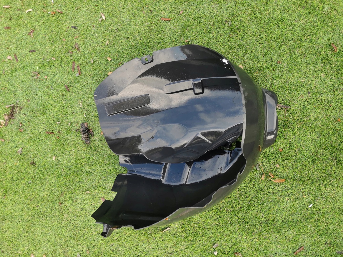 FORD FOCUS MK2 mudguard right front 6M5Y-16114-AA 6M5Y16114AA