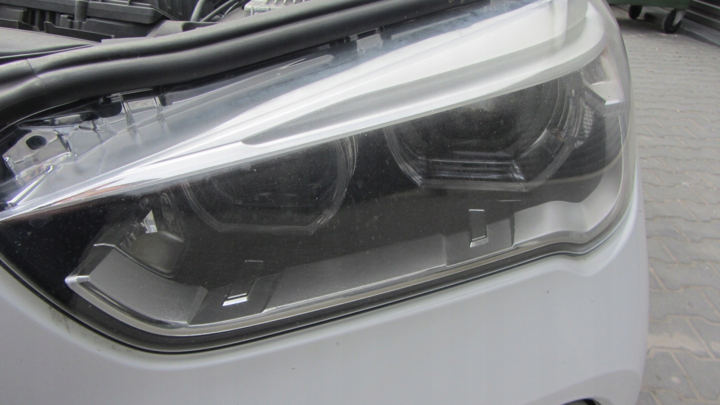 BMW X1 F48 7492089 63117428739 front left light USA LED left front 2017R