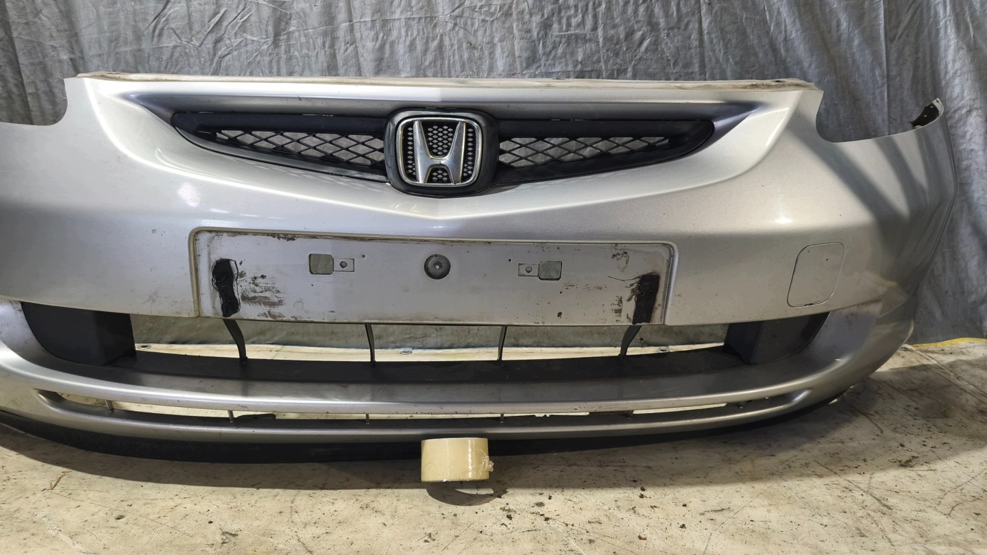 Frontstoßstange HONDA JAZZ 2002r