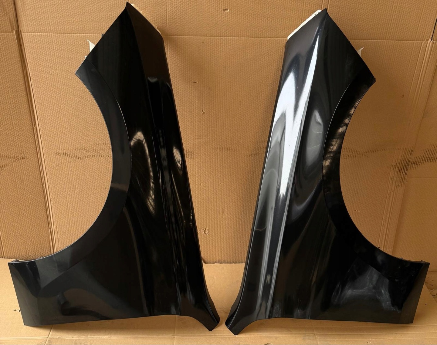 IDEALNY KPL. fender front front left BMW G70 W colour 475 1