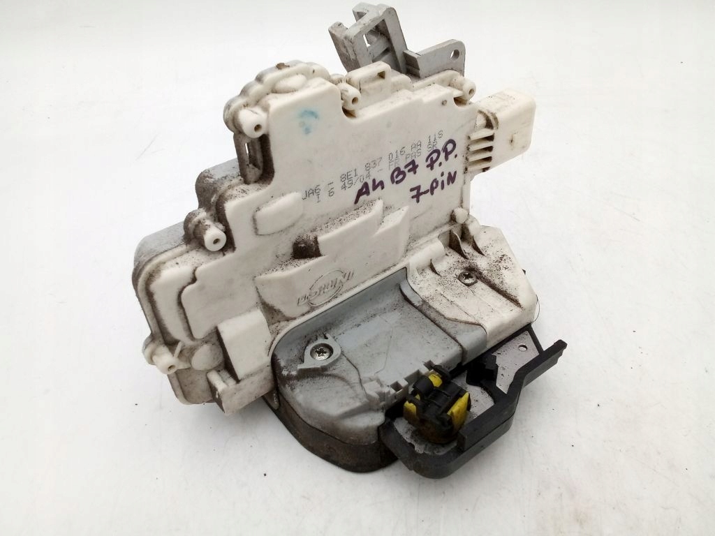 Audi A4 B7 lock z door right front front 7 PIN EU