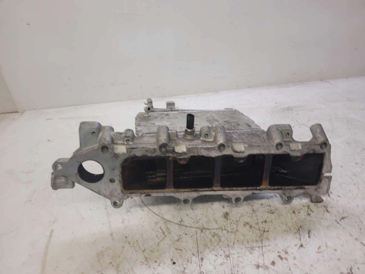 intake manifold AUDI A4 B9 A5 2.0 TDI 04L129766AD