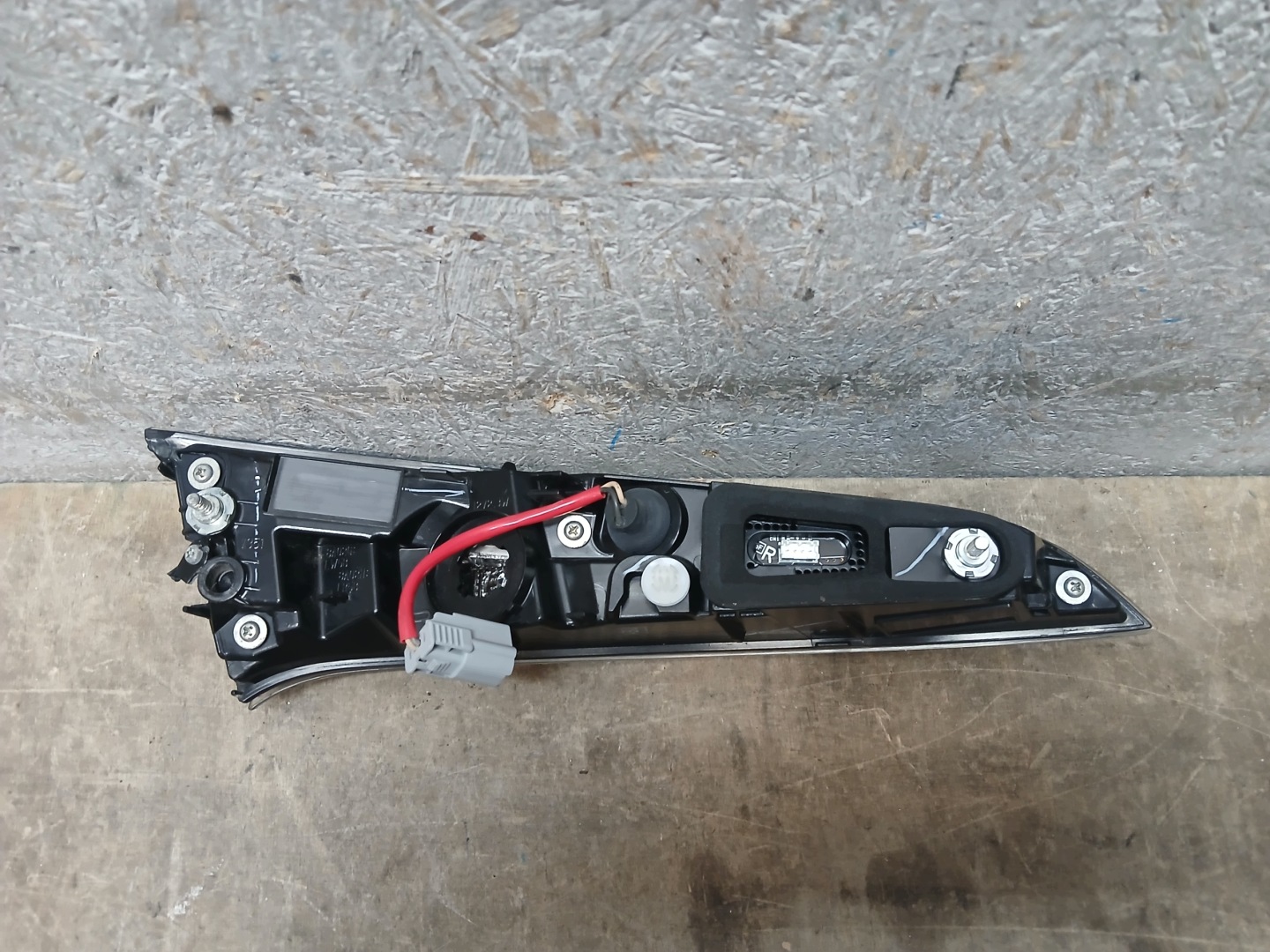 light rear part right TOYOTA COROLLA E21 HB LED