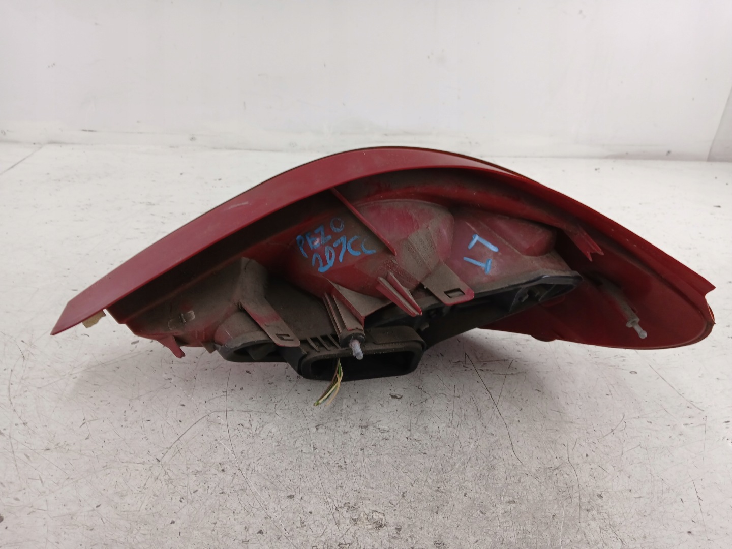 PEUGEOT 207 CC CABRIO light left rear part CIEMNA