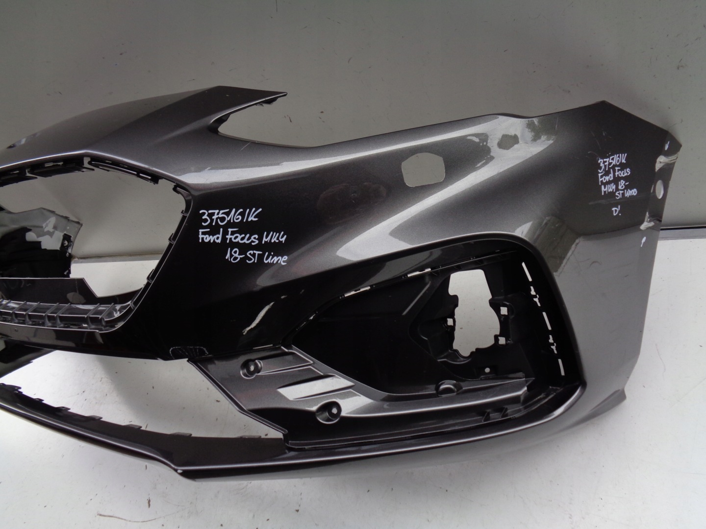 FRONTSTOSSSTANGE FORD FOCUS MK4 18- ST LINE NR 37516