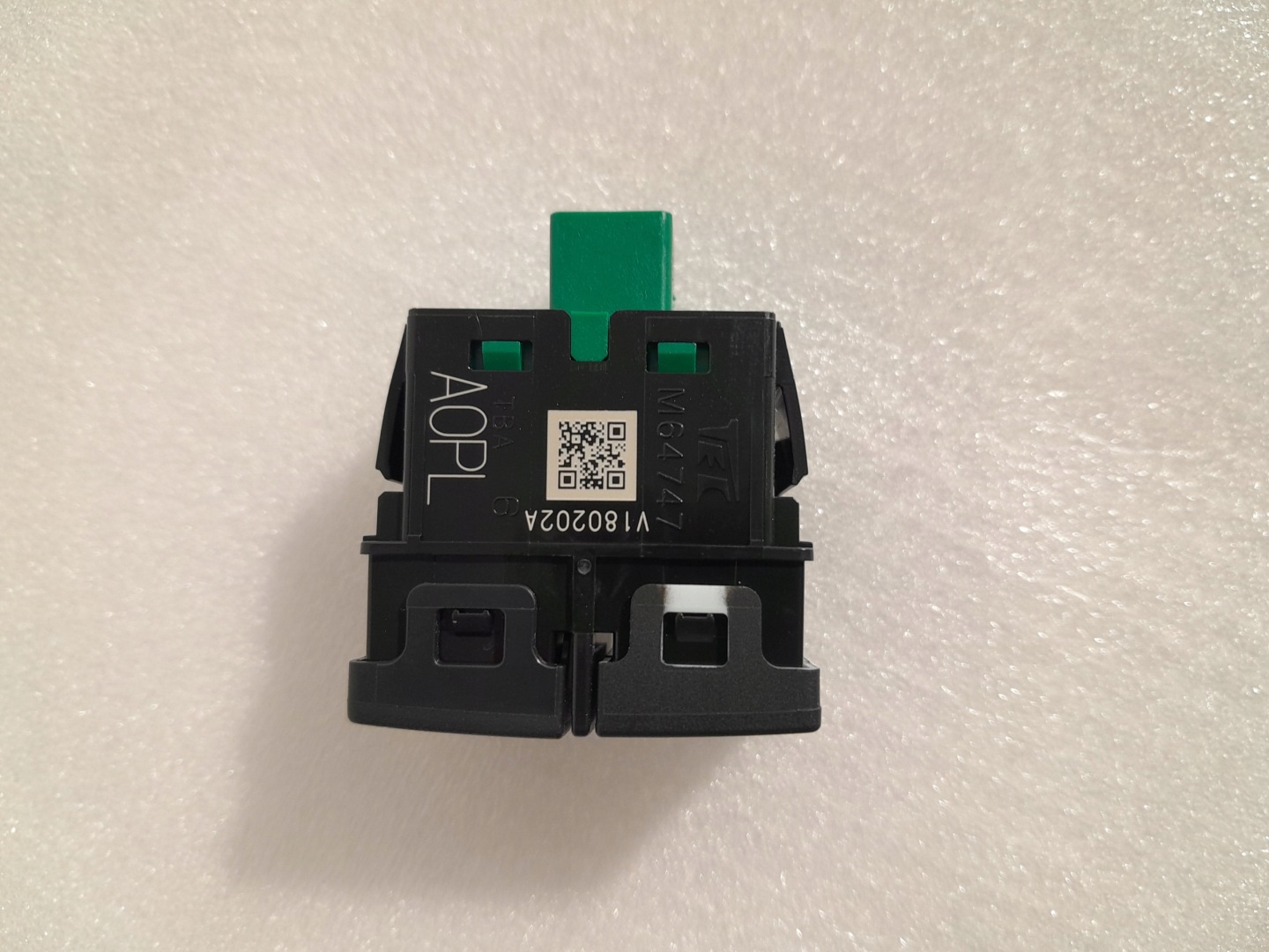 HONDA ODYSSEY V 18- switch button of the opening bonnet boot