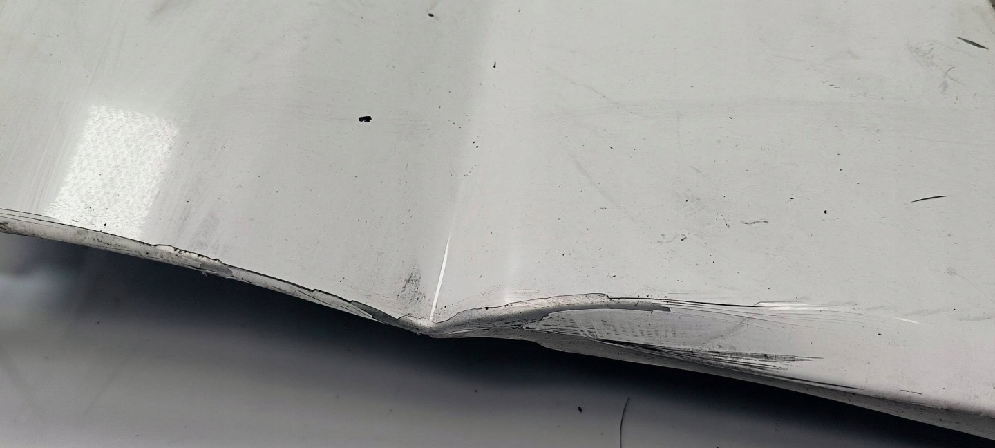 fender right front BIALY IVECO DAILY 35S17