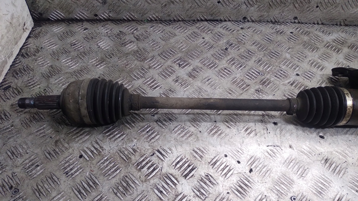 semi-axis semi-axis left front RENAULT CLIO 3 8200286041