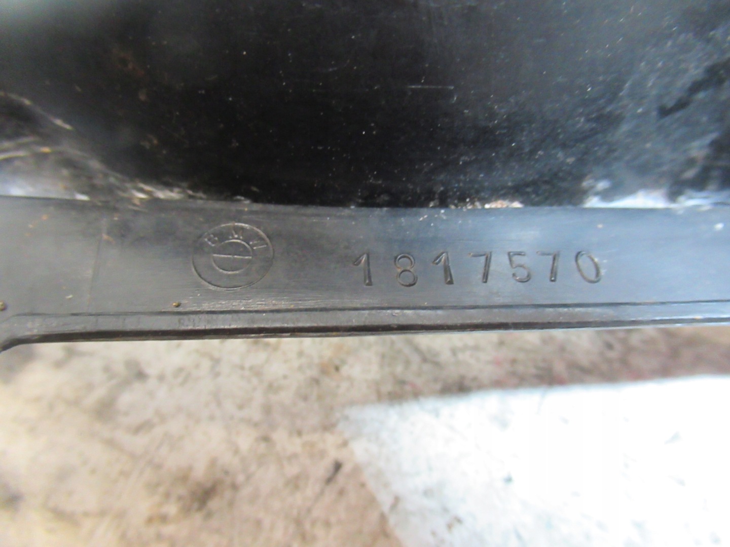grille grid grill left BMW E12 1817570