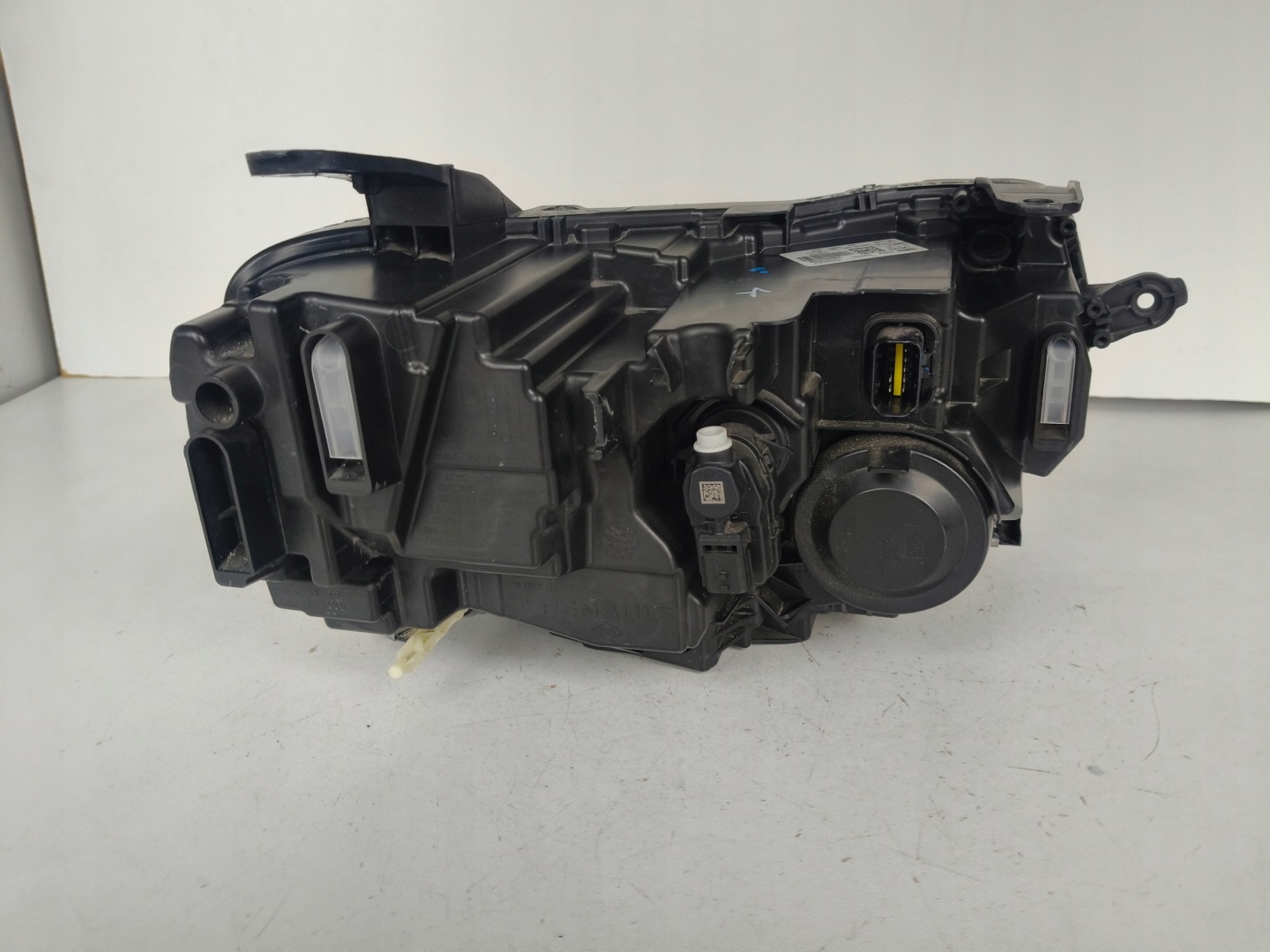 light left REFLEKTOR DACIA DUSTER II 21- LIFT FULL LED