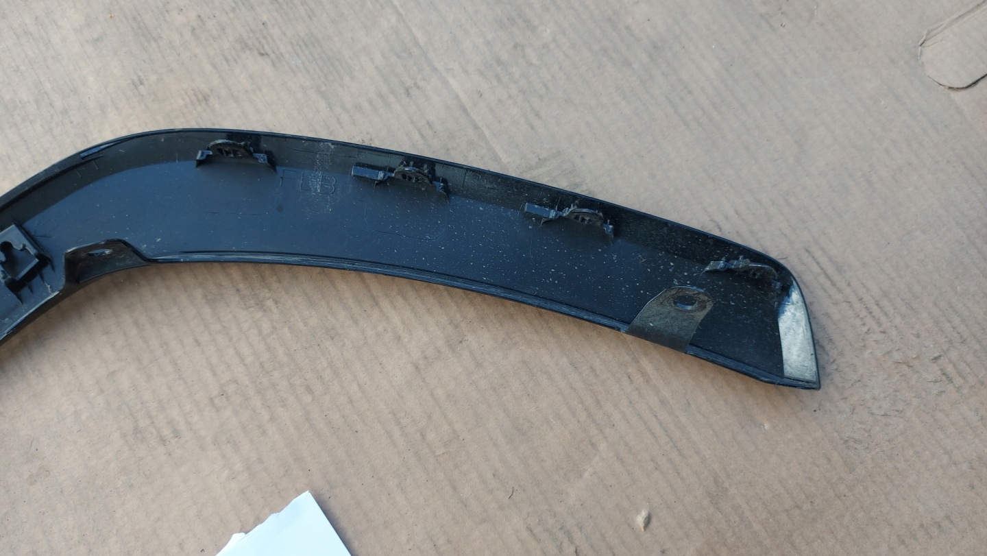 moulding cap of a fender left left front TOYOTA RAV4 V 18