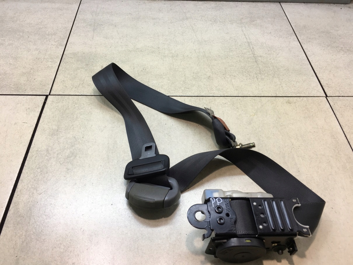tension belt safety right front CARINA E IV T19