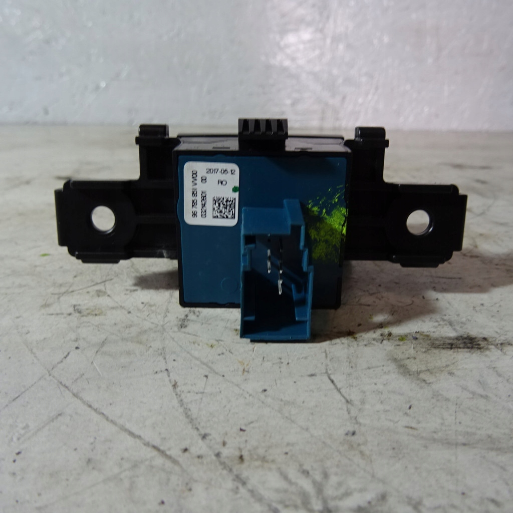 PEUGEOT 308 T9 switch electric brake 96785851