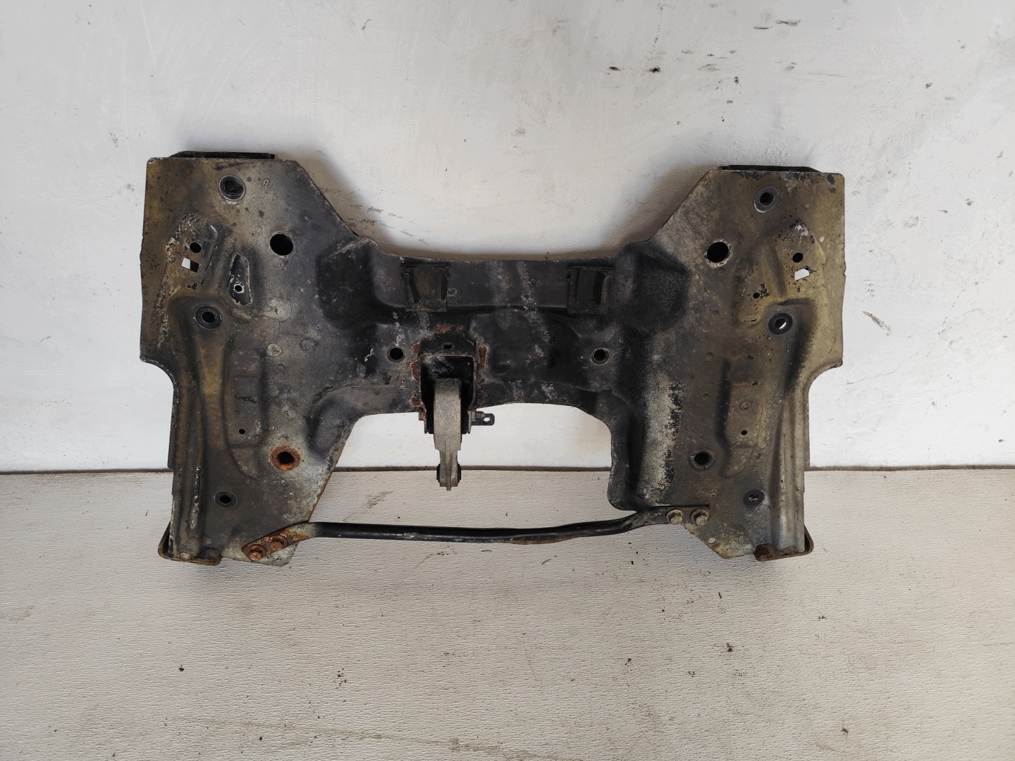 OPEL CROSSLAND X 2018 1.2 axle beam subframe sider of the engine