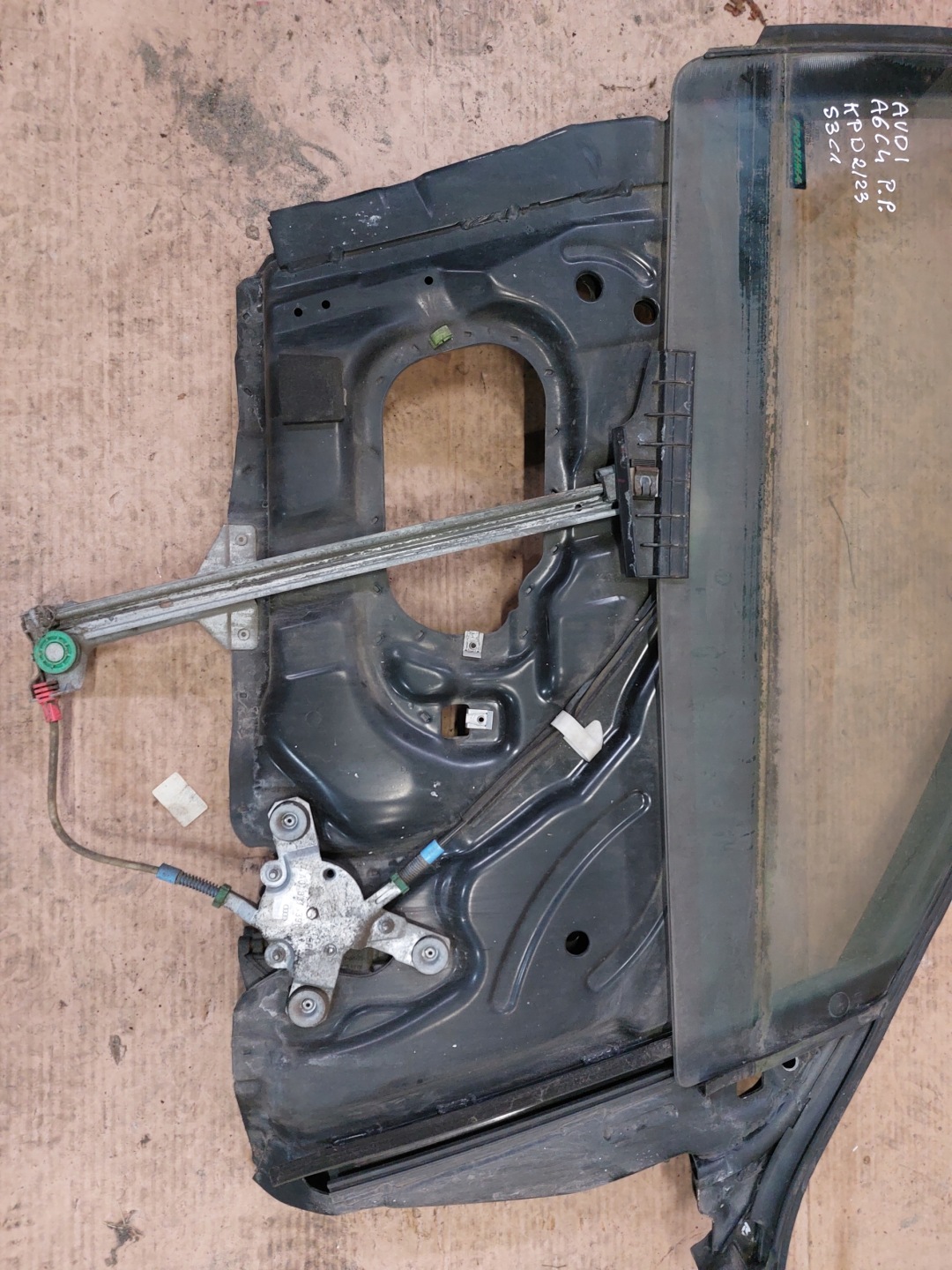 window regulator right front AUDI A6 C4