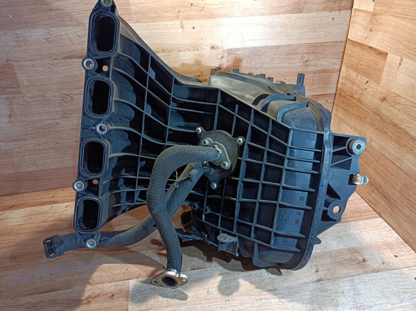 sací potrubí BMW 3 E90 E91 7602062